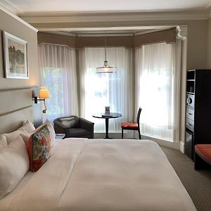Bay Window King Room